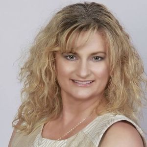 Meet your Posher, Richelle